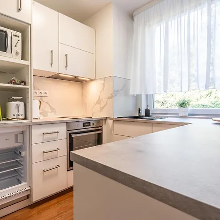 Apartment Komin Daire Komín