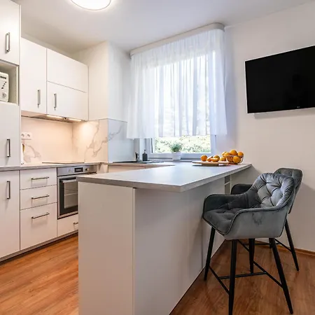 Lejlighed Apartment Komin *