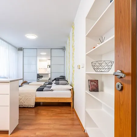 Lejlighed Apartment Komin Komín