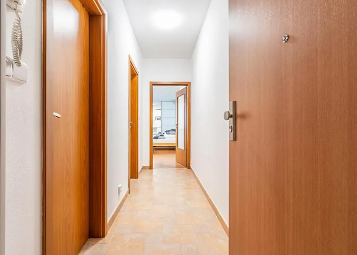 Apartment Komin * Komín